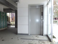 Medium_宝物館エレベーター (2)